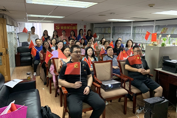 办公室 (2)_副本.jpg 办公室 (2)_副本.jpg